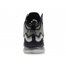 Кроссовки Nike LeBron 19 Royalty