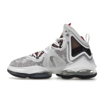 Кроссовки Nike LeBron 19 Sketch