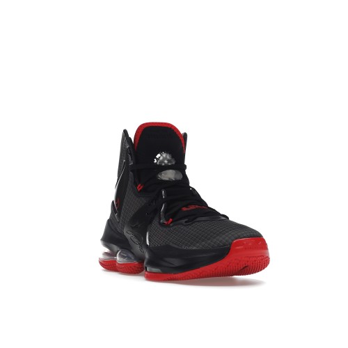 Кроссы Nike LeBron 19 Bred (GS) - подростковая сетка размеров