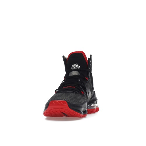 Кроссы Nike LeBron 19 Bred (GS) - подростковая сетка размеров