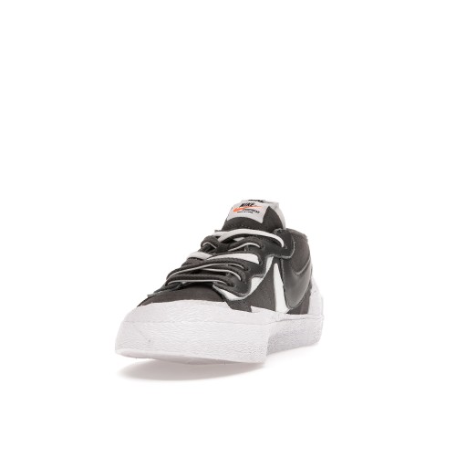 Кроссы Nike Blazer Low sacai Iron Grey - мужская сетка размеров