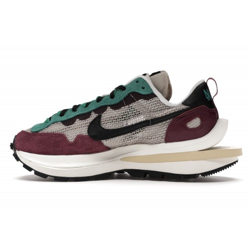 Кроссы Nike Vaporwaffle sacai Villain Red Neptune Green - мужская сетка размеров