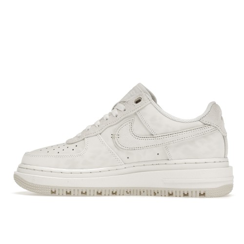 Кроссы Nike Air Force 1 Low Luxe Summit White Light Bone - мужская сетка размеров
