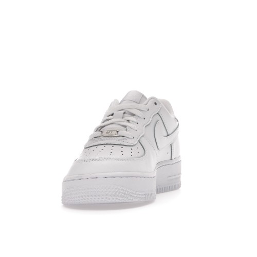 Кроссы Nike Air Force 1 Low LE Triple White (GS) - подростковая сетка размеров