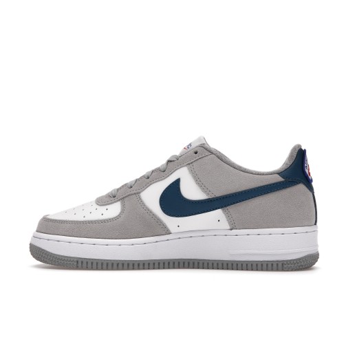 Кроссы Nike Air Force 1 Low Athletic Club White Grey (GS) - подростковая сетка размеров