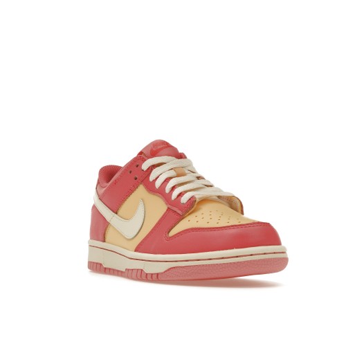 Кроссы Nike Dunk Low Strawberry Peach Cream (GS) - подростковая сетка размеров