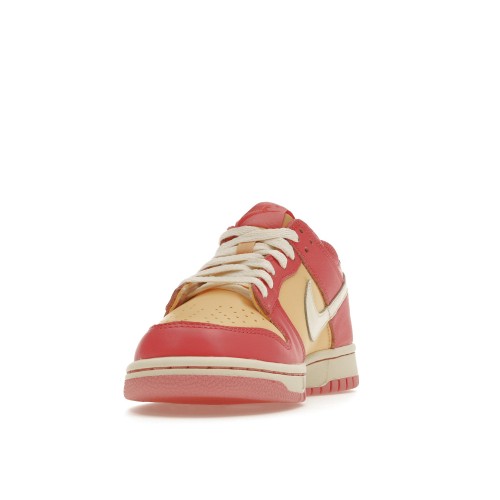 Кроссы Nike Dunk Low Strawberry Peach Cream (GS) - подростковая сетка размеров