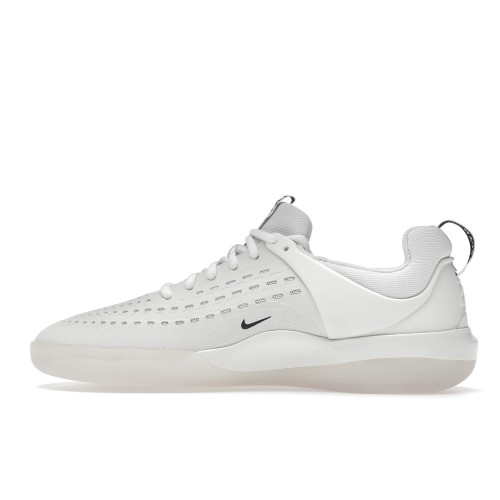 Кроссы Nike SB Nyjah 3 White Black - мужская сетка размеров