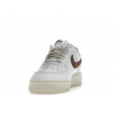 Женские кроссовки Nike Air Force 1 07 LX Coconut (W)