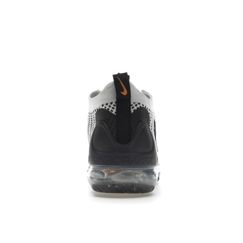 Кроссы Nike Air VaporMax 2021 FK White Black Kumquat - мужская сетка размеров