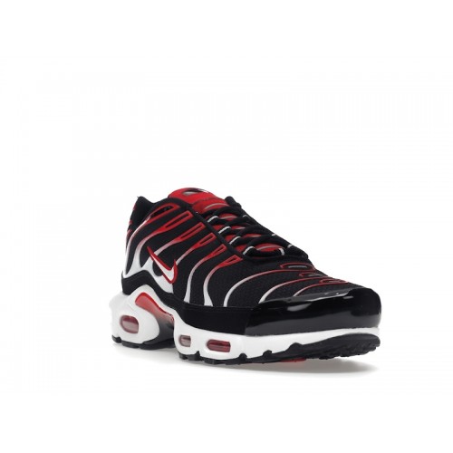 Кроссы Nike Air Max Plus Black White University Red (2022) - мужская сетка размеров