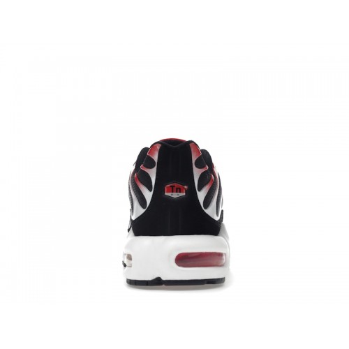 Кроссы Nike Air Max Plus Black White University Red (2022) - мужская сетка размеров