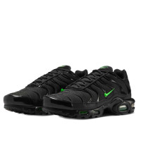 Nike Air Max Plus Black Green Strike
