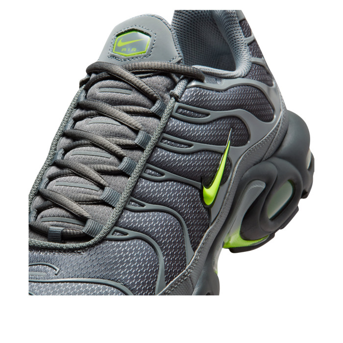 Nike Air Max Plus Smoke Grey Volt - мужская сетка размеров Nike Air Max Plus Smoke Grey Volt - мужская сетка размеров