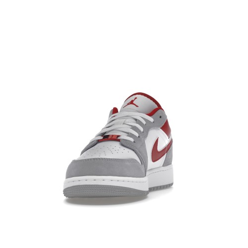 Кроссы Jordan 1 Low SE Smoke Grey Gym Red (GS) - подростковая сетка размеров