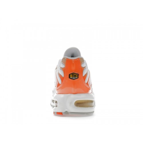 Кроссы Nike Air Max Plus White Atomic Orange (W) - женская сетка размеров