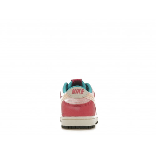 Кроссы Nike Dunk Low Social Status Free Lunch Strawberry Milk (PS) - детская сетка размеров
