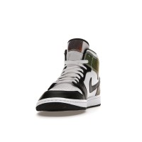 Jordan 1 Mid Heat Reactive