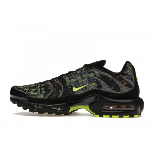 Кроссы Nike Air Max Plus Sustainable Black Volt - мужская сетка размеров