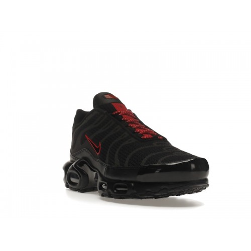 Кроссы Nike Air Max Plus Black Red Reflective - мужская сетка размеров