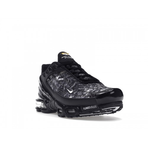 Кроссы Nike Air Max Plus 3 Black Graphic - мужская сетка размеров