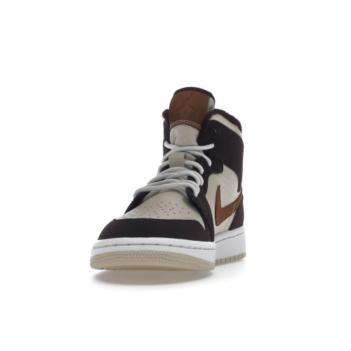 Кроссы Jordan 1 Mid SE Brown Basalt Oatmeal (W) - женская сетка размеров