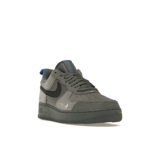 Кроссы Nike Air Force 1 Low Cut Out Swoosh Grey - мужская сетка размеров