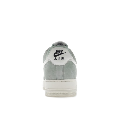 Кроссы Nike Air Force 1 Low 07 LV8 Certified Fresh Enamel Green - мужская сетка размеров