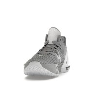 Кроссовки Nike LeBron Witness 6 TB Wolf Grey