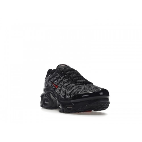 Кроссы Nike Air Max Plus Black University Red Reflective Silver (GS) - подростковая сетка размеров
