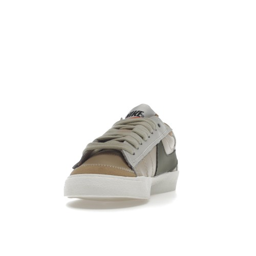 Кроссы Nike Blazer Low 77 Jumbo Sanddrift Medium Olive (W) - женская сетка размеров