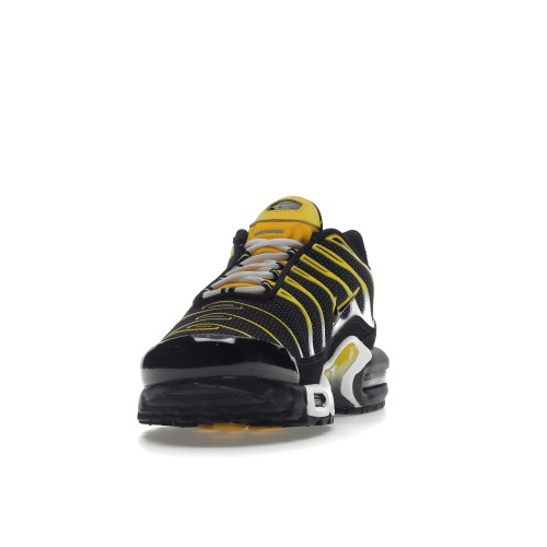 Кроссы Nike Air Max Plus Black Tour Yellow - мужская сетка размеров