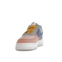 Кроссовки Nike Air Force 1 Low 07 LV8 Next Nature Sun Club