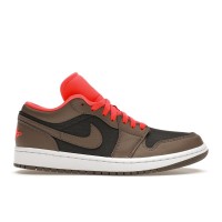 Женские кроссовки Jordan 1 Low SE Newsprint Olive Grey (W)