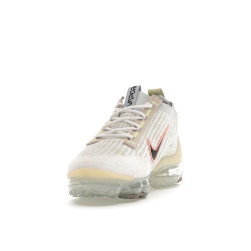 Кроссы Nike Air VaporMax 2021 FK Mismatched Swoosh White - мужская сетка размеров