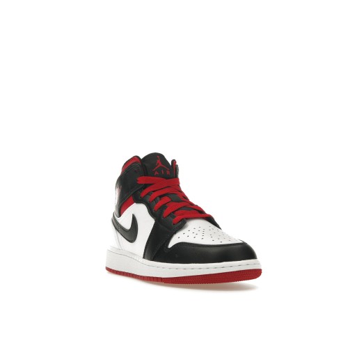 Кроссы Jordan 1 Mid Gym Red Black Toe (GS) - подростковая сетка размеров