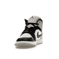 Jordan 1 Mid Barons