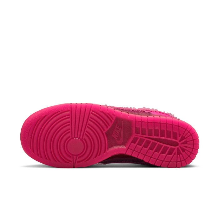 Nike Dunk Low Valentines Day (2022) (W) - женская сетка размеров Nike Dunk Low Valentines Day (2022) (W) - женская сетка размеров