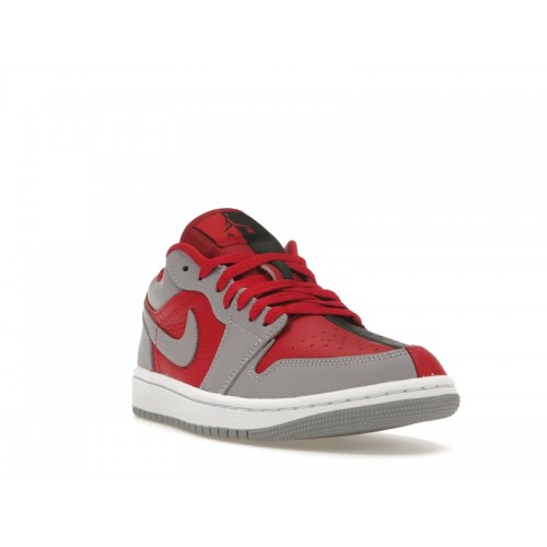 Кроссы Jordan 1 Low SE Homage Split Gym Red Cement Grey (W) - женская сетка размеров