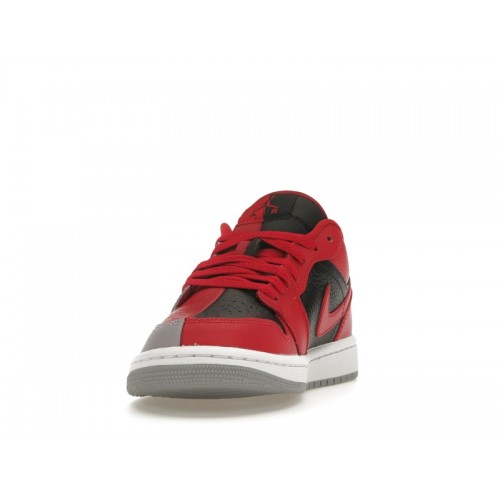 Кроссы Jordan 1 Low SE Homage Split Gym Red Cement Grey (W) - женская сетка размеров