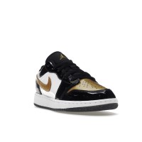 Подростковые Jordan 1 Low SE Gold Toe (GS)