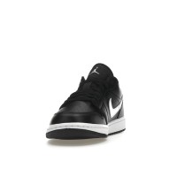 Женские Jordan 1 Low Black White (2022) (W)