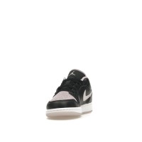 Подростковые Jordan 1 Low SE Black Iced Lilac (GS)