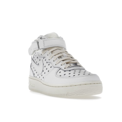 Кроссы Nike Air Force 1 Mid Cut Out Stars Summit White (W) - женская сетка размеров