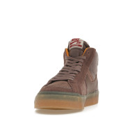 Кроссовки Nike SB Zoom Blazer Mid PRM Plus Plum Eclipse Gum