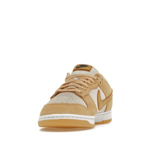 Кроссы Nike Dunk Low Celestial Gold Suede (W) - женская сетка размеров