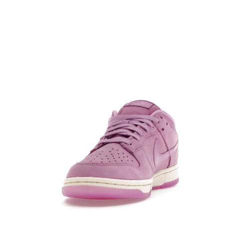 Кроссы Nike Dunk Low PRM MF Rush Fuchsia (W) - женская сетка размеров