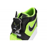 Детские Jordan 1 Low Alt SE Black Cat Volt (PS)