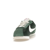 Женские кроссовки Nike Cortez TXT Fir (W)