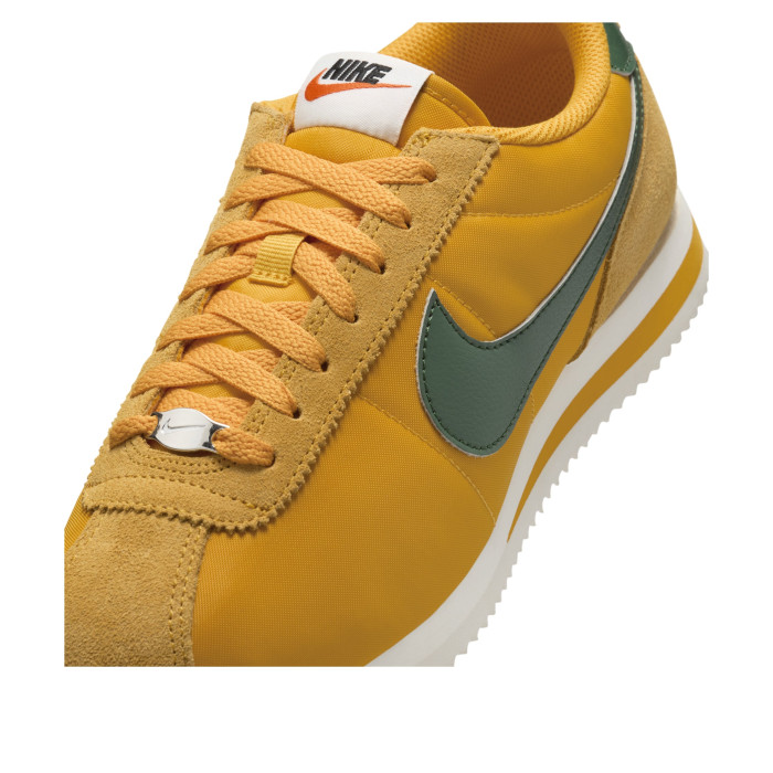 Nike Cortez Textile Yellow Ochre Gorge Green (W) - женская сетка размеров Nike Cortez Textile Yellow Ochre Gorge Green (W) - женская сетка размеров
